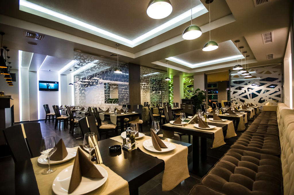 Hotel Aqua Târgu Jiu Eksteriør billede